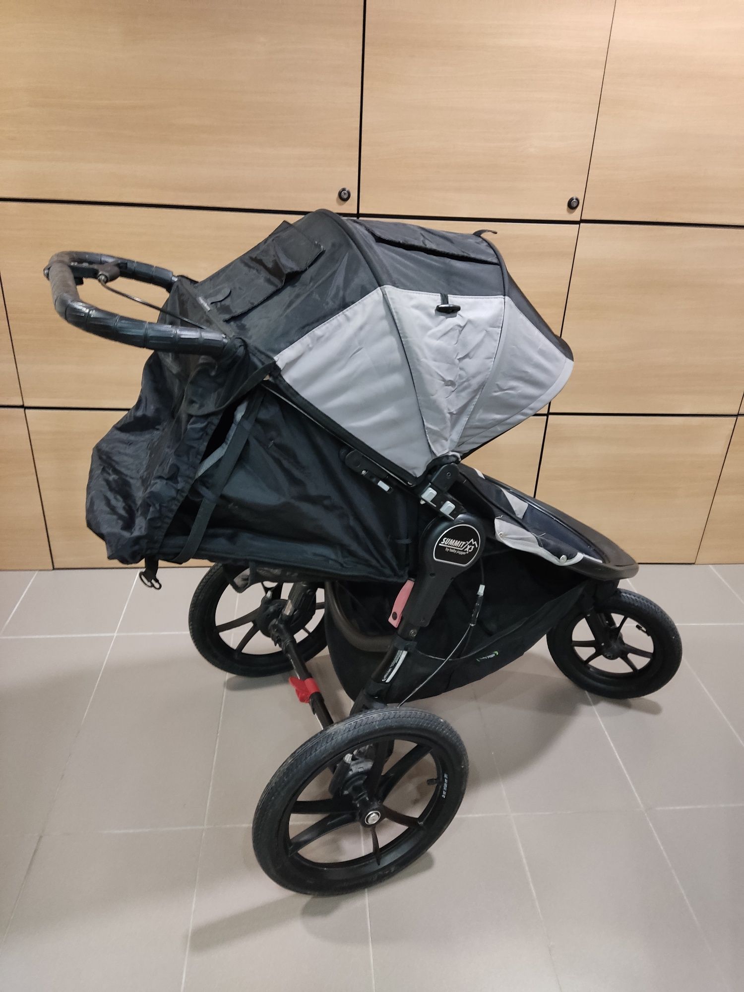 Wózek do biegania Baby Jogger Summit X3