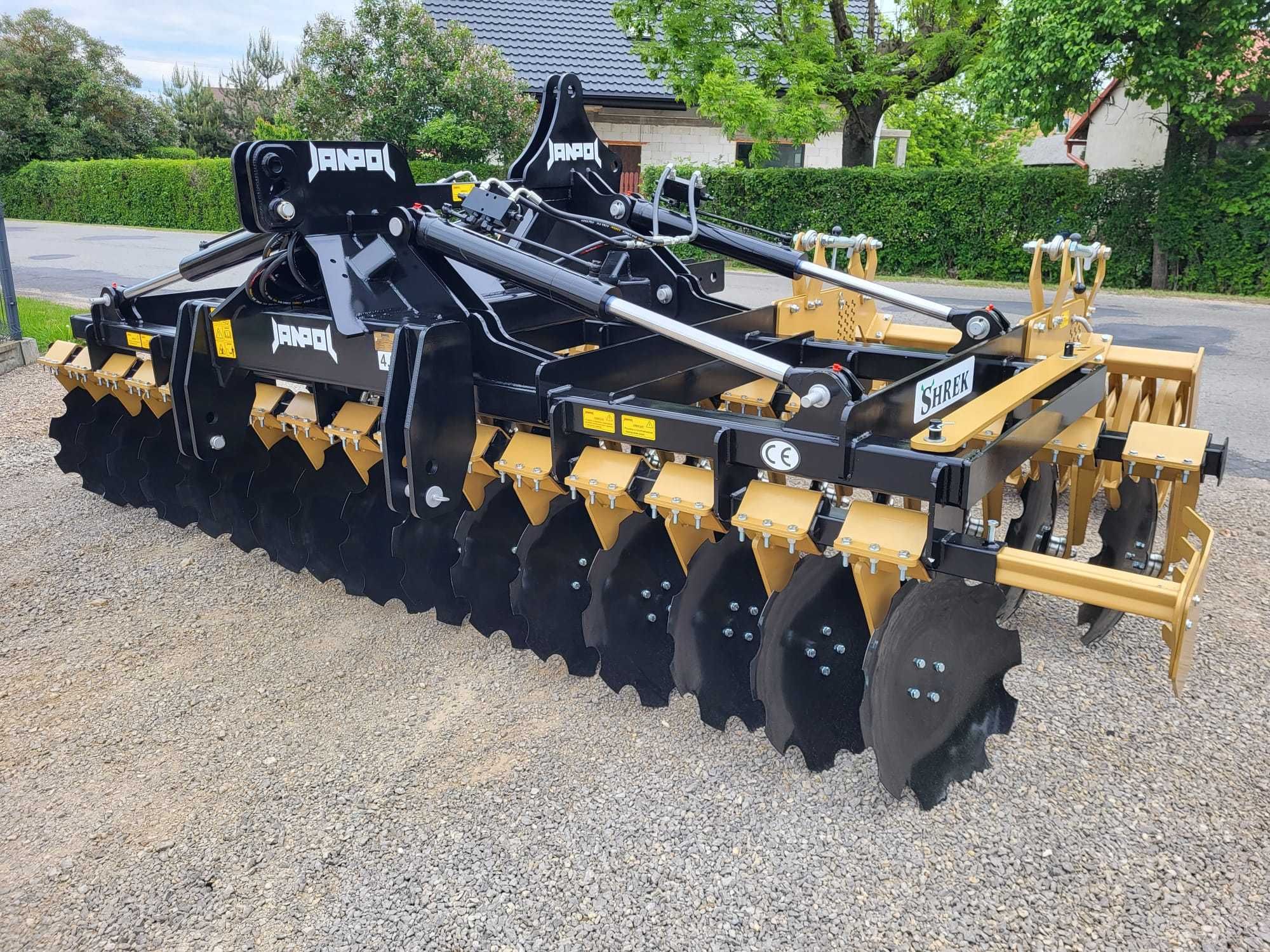 brona talerzowa hydrauliczna JANPOL SHREK 4m 560 talerz daszek 600