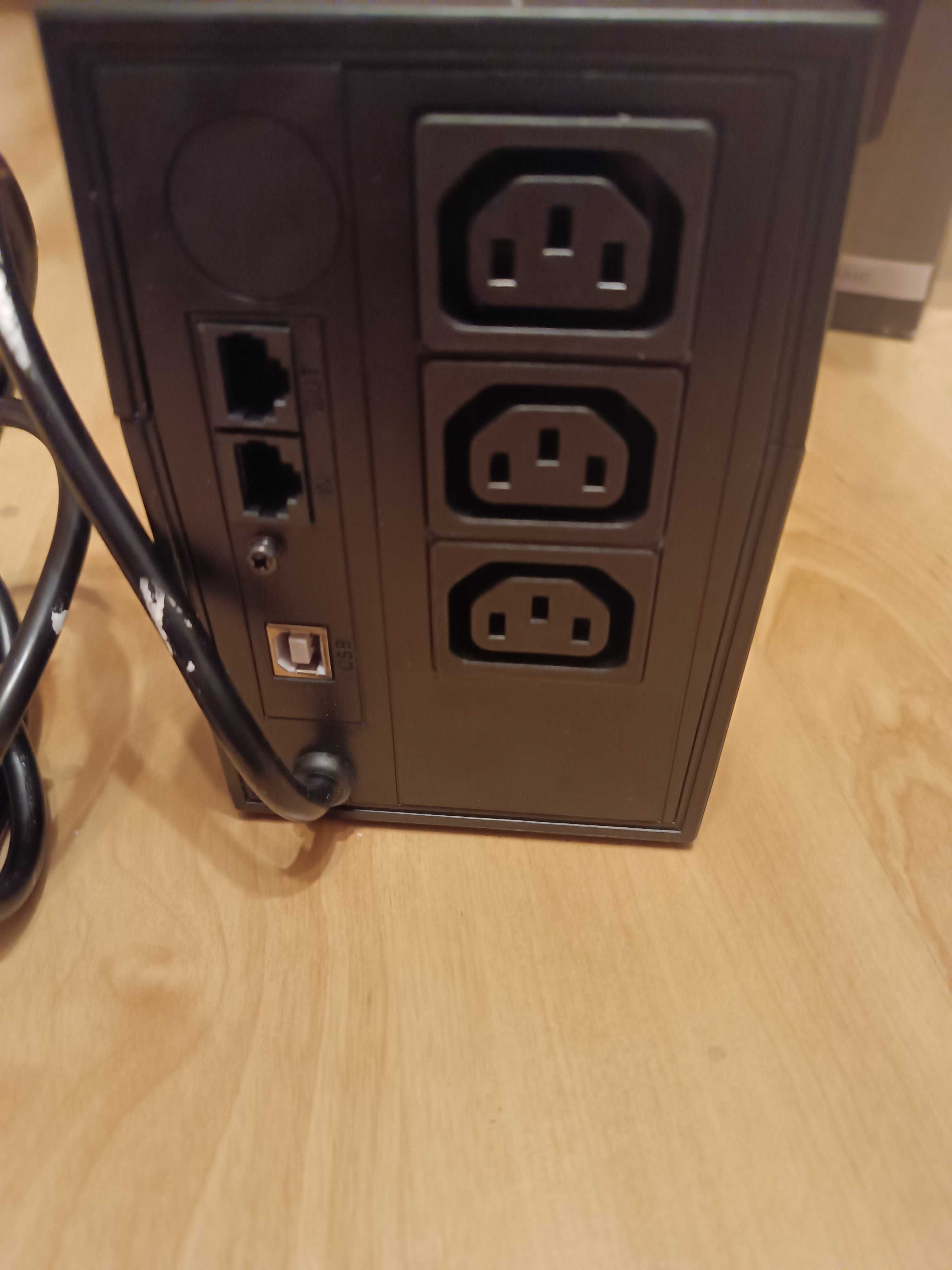 Zasilacz UPS 1000 VA