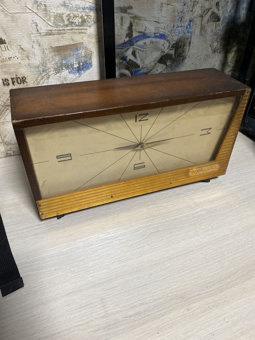 Продам годинник Весна з боєм. Раритет