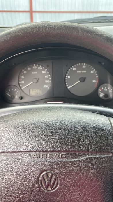 Volkswagen Sharan 1998 1.9 TDI