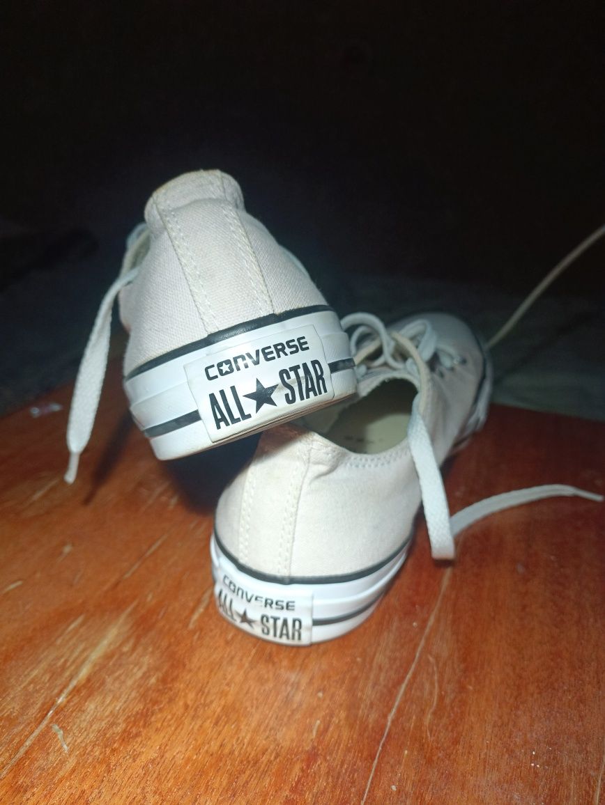 Оригінальні кросівки Converse All Star