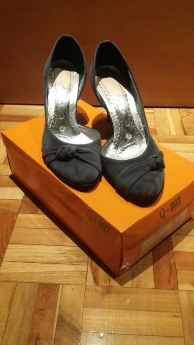 Buty zamszowe mało używane