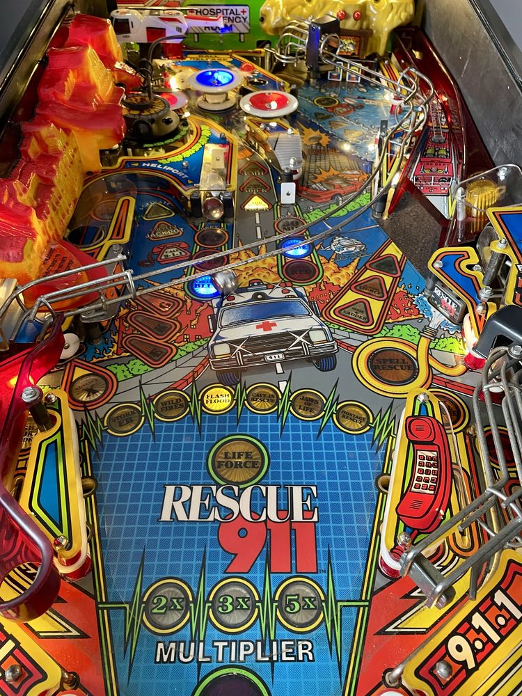 Flipper Fliper Pinball Gotlieb Rescue 911