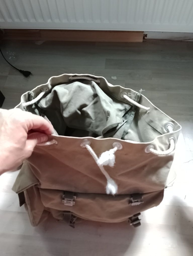 Plecak wojskowy z RFN demobil materiałowy antyk