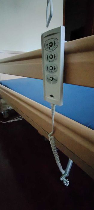 Cama articulada + cadeirão