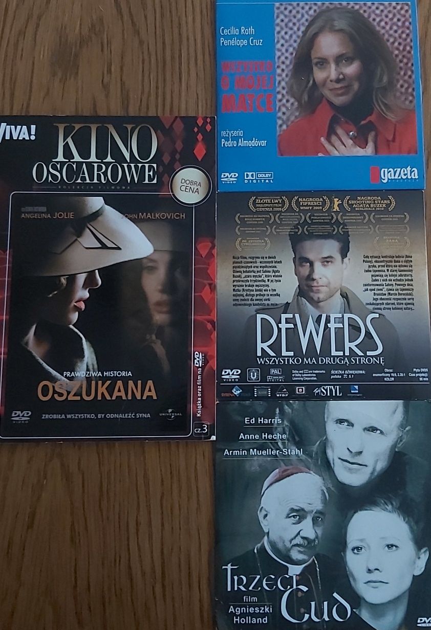 DVD z czterema 4 filmami.