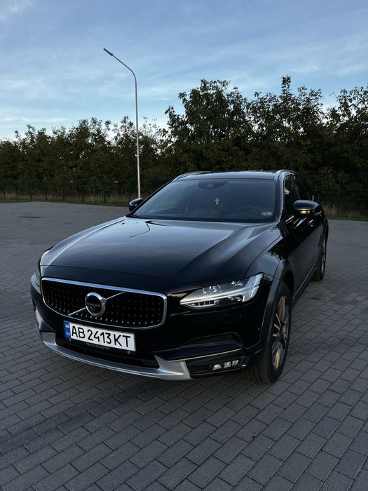 Volvo v90 Cross Country 2018 2.0 дизель, комплектація Inscription