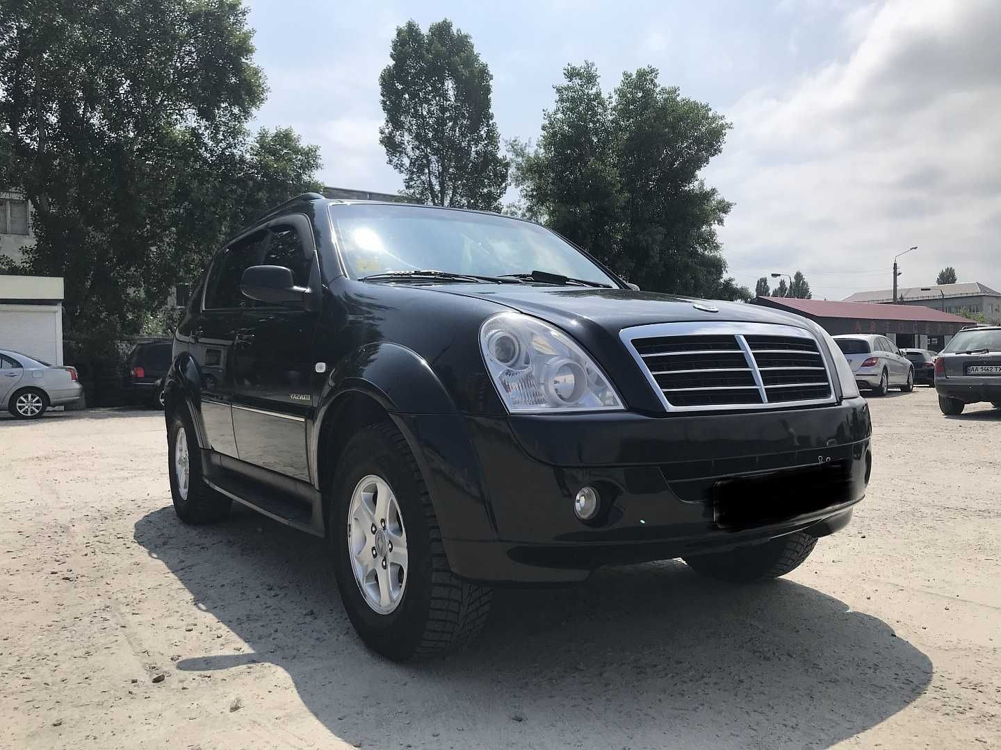 Четверть Б/У з розборки SsangYong Rexton 1, 2 (Рекстон)