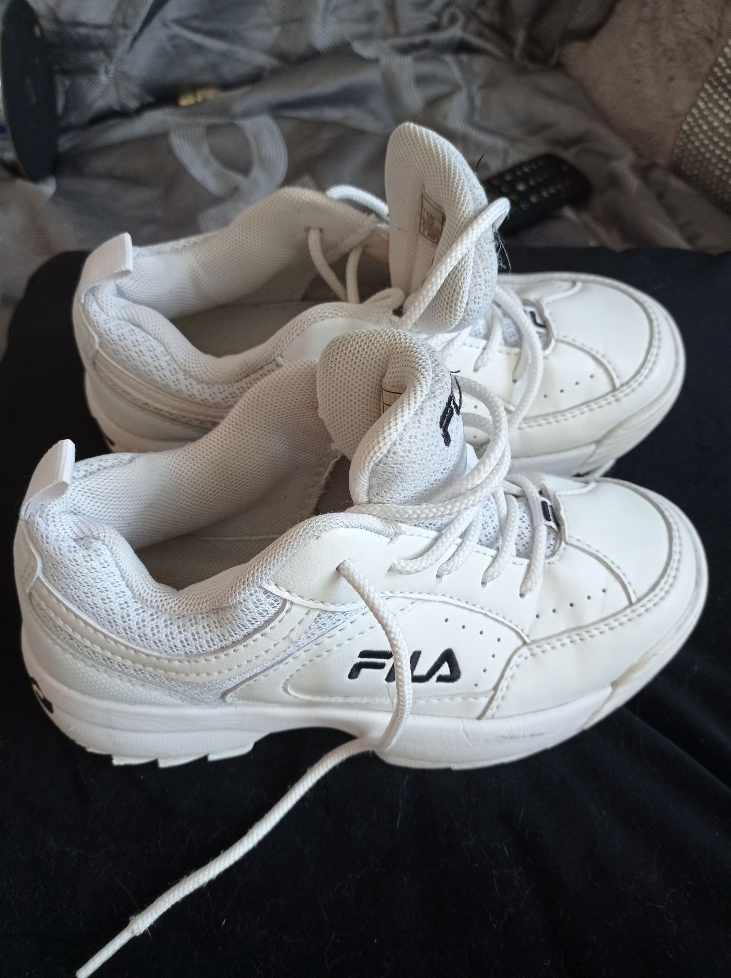 Snickers 32 Fila