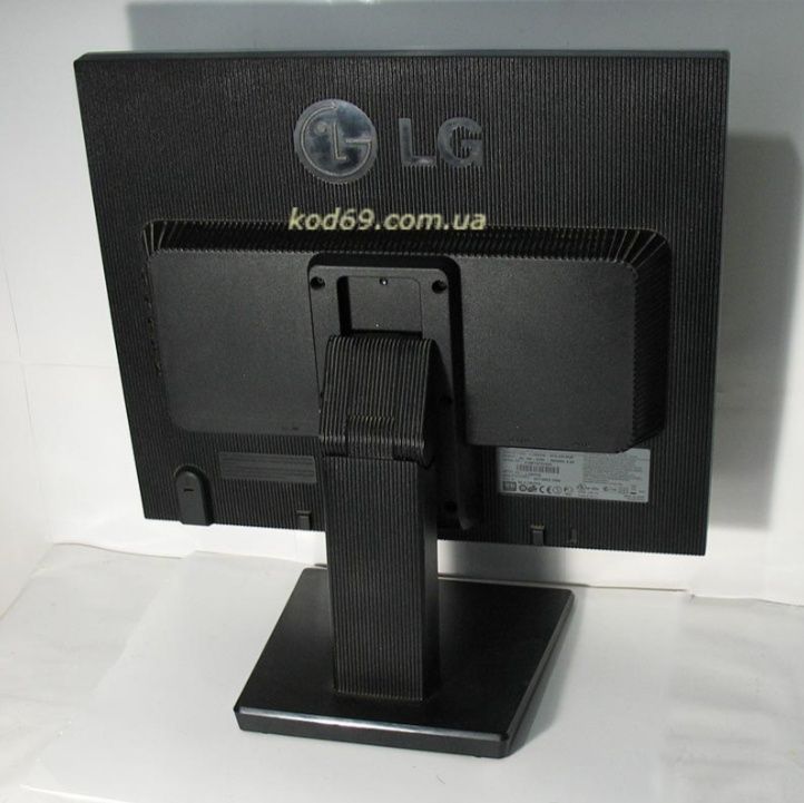 Монитор LG Flatron L1952HQ