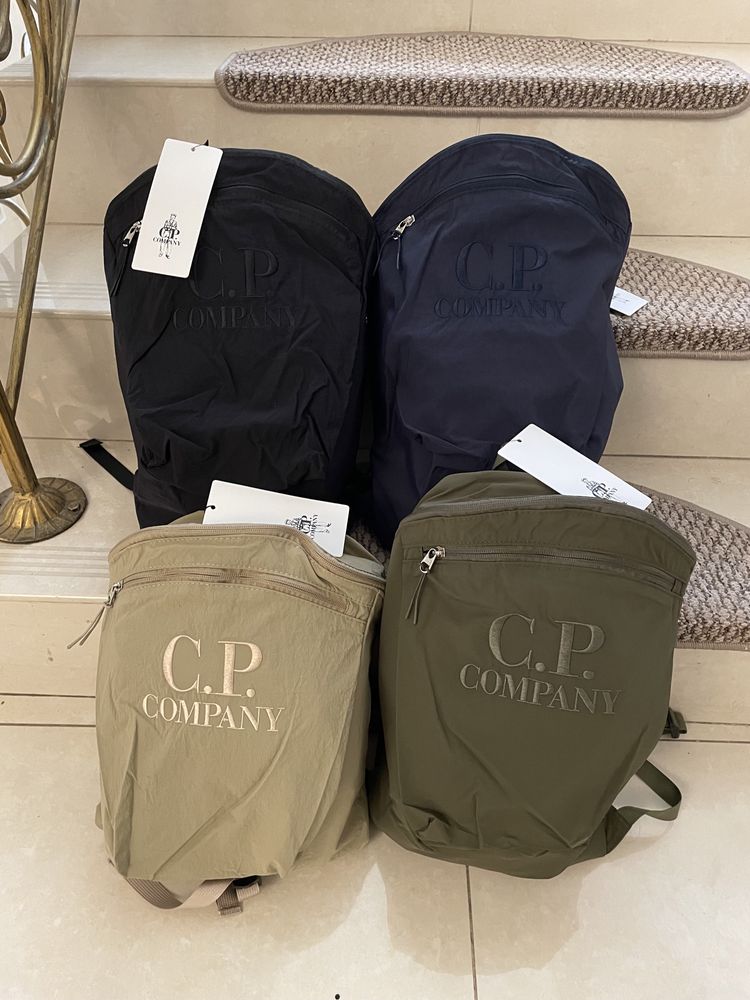 CP Company рюкзак з вишитим логотипом портфель сумка