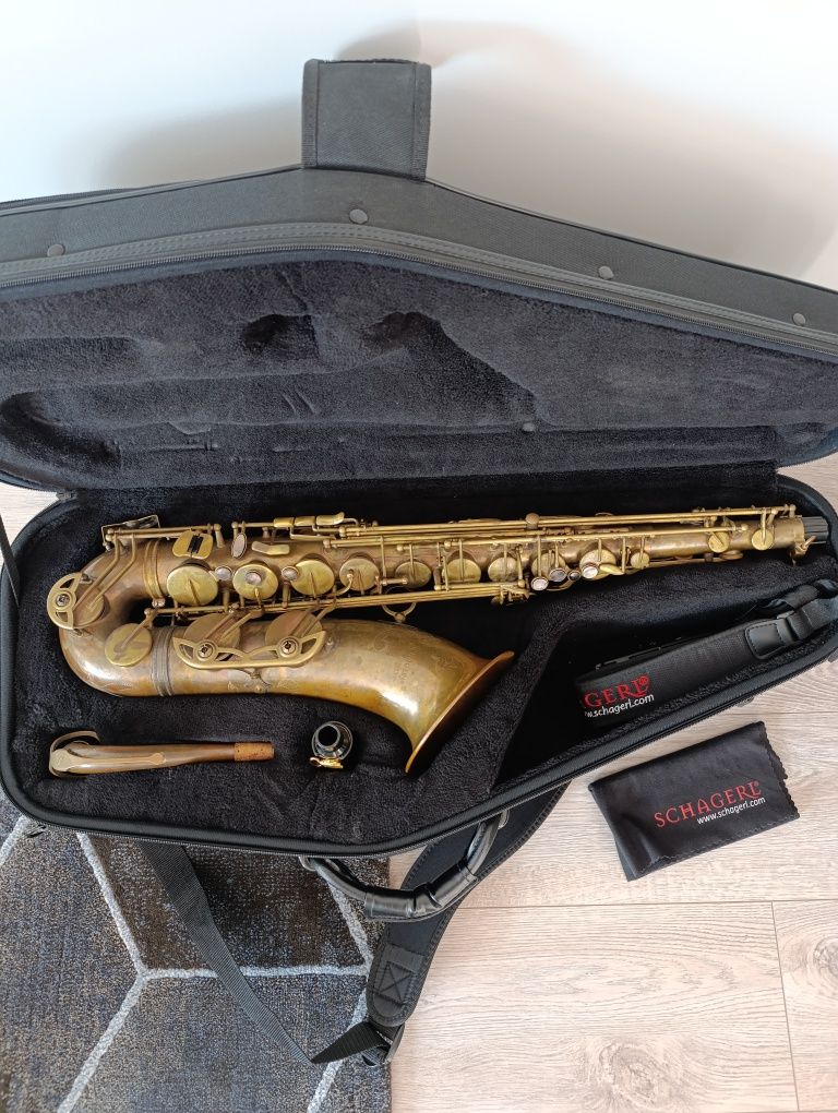 Sax Tenor Schagerl Superior T-1VB com estojo