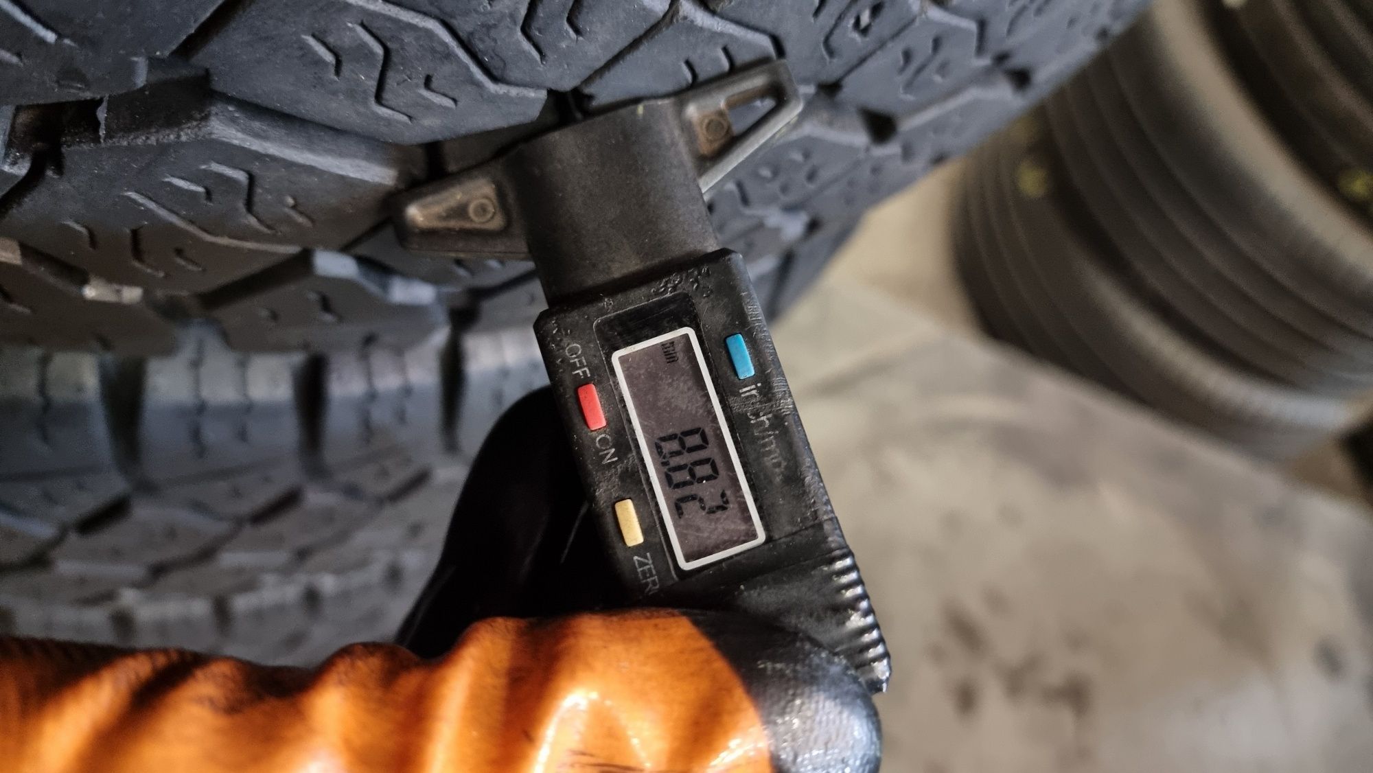 Шини M+S 215хR14c Firestone CVW3000 / 4 ШТ 8.3-8.5мм Протектор