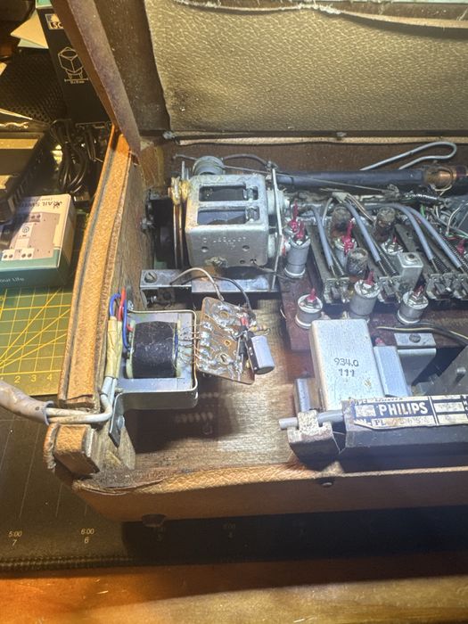 Radio antigo Phillips