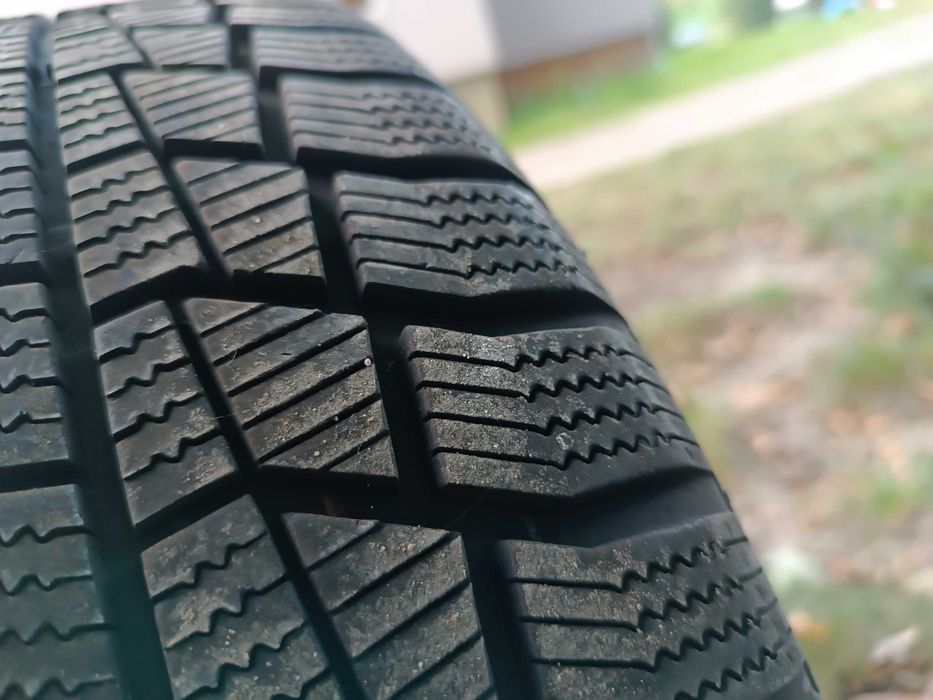Koła samochodowe 185/60 R15 zimowe 5 śrub.