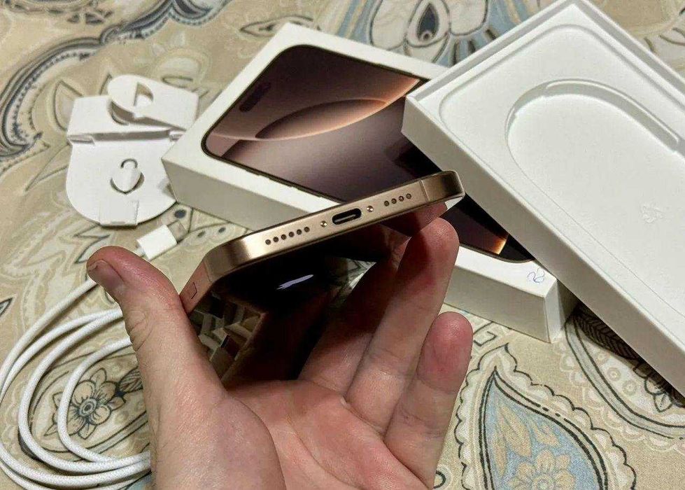 iPhone 16 Pro Max, 256 ГБ