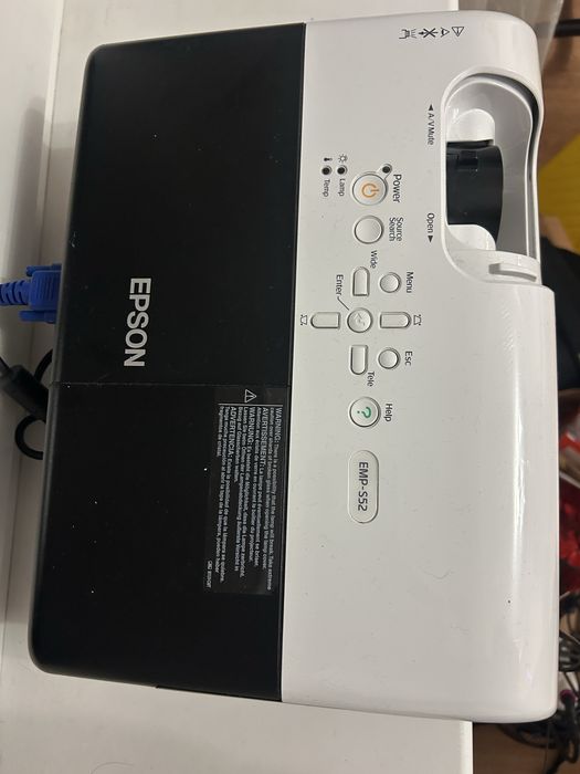 Продається проектор Epson EMP S52