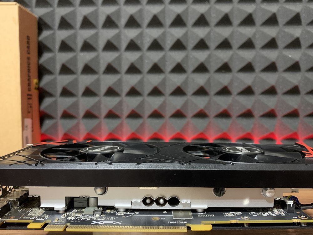 Elsa (XFX) RX580 8GB refurbished Stop Fan