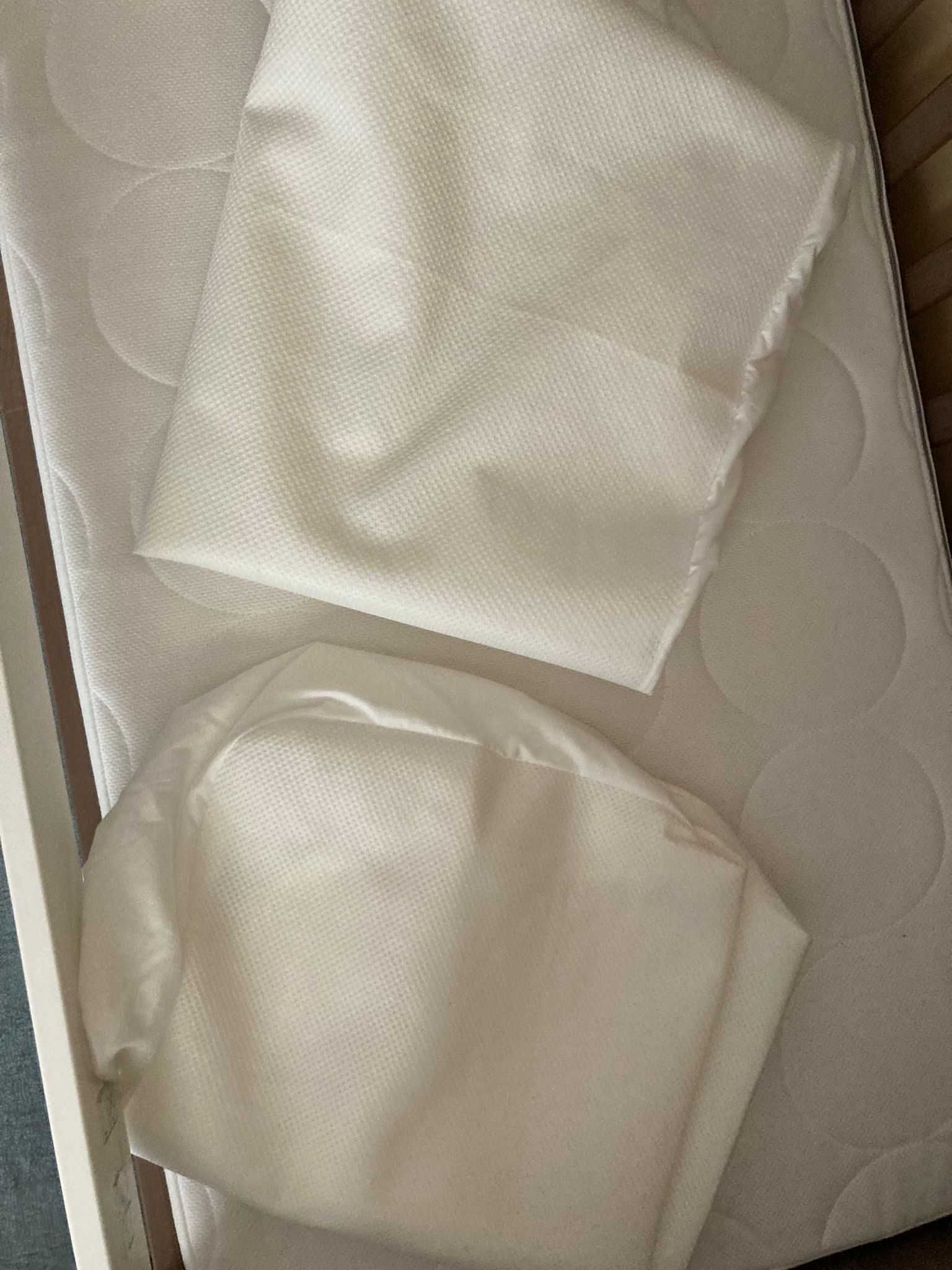 Protetor de colchão e lençol ajustável conjunto IKEA - como novo