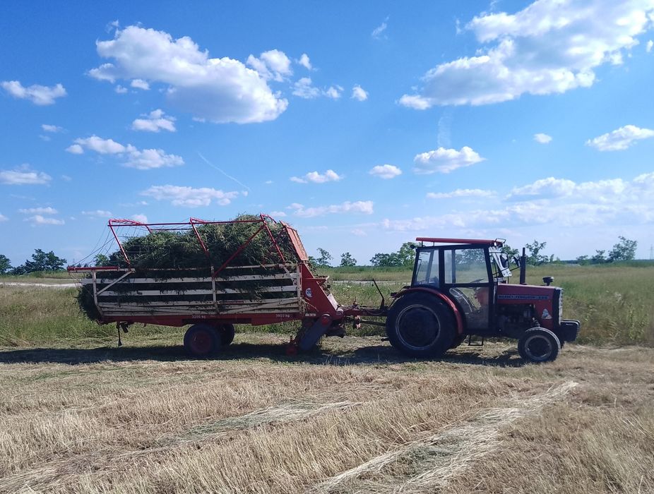 Przyczepa samozbierająca Record