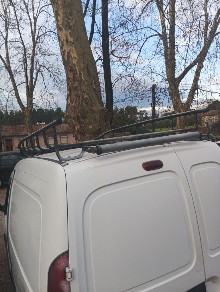 Grade de tejadilho de Kangoo