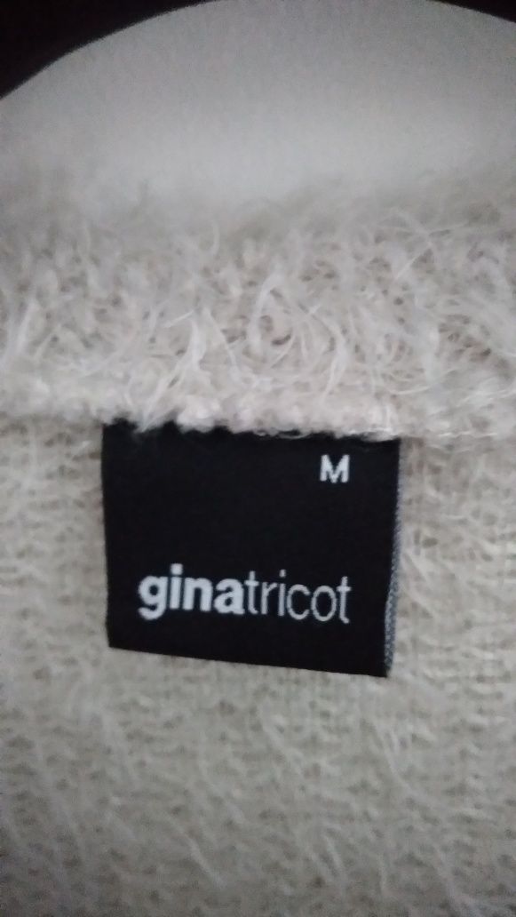 Bluzka swetrowa z bufiastymi rękawami- Gina Tricot