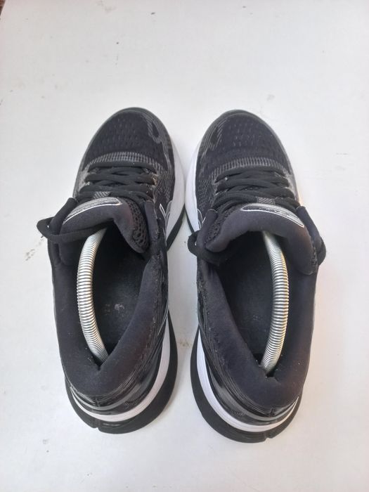 Кросівки бігові Asics Nimbus 21. 37,5р.стан чудовий,оригінал