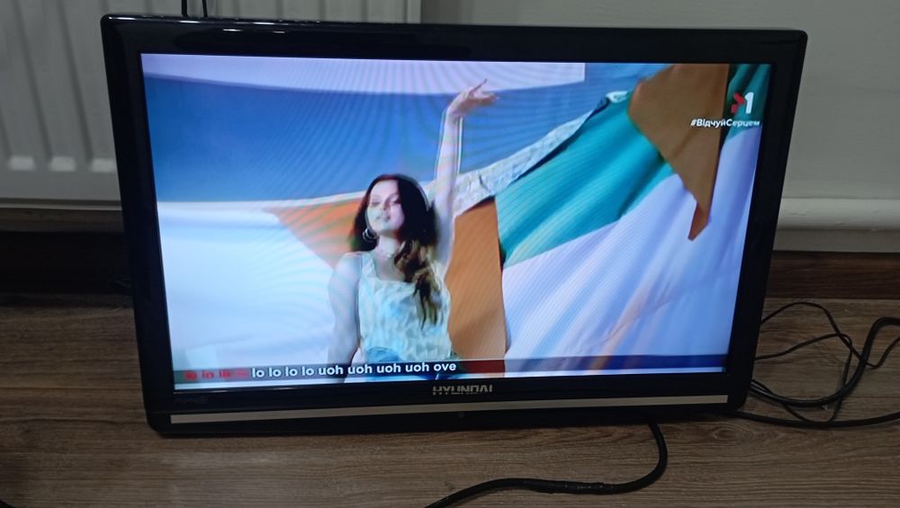 Телевізор HYUNDAI HLH22840 MP4