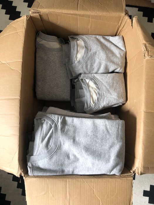 OPORTUNIDADE! Lote Roupas UNISSEX - Venda de Stock 70% de desconto