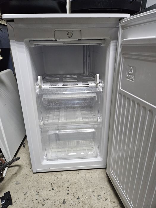 Холодильник Bauknecht