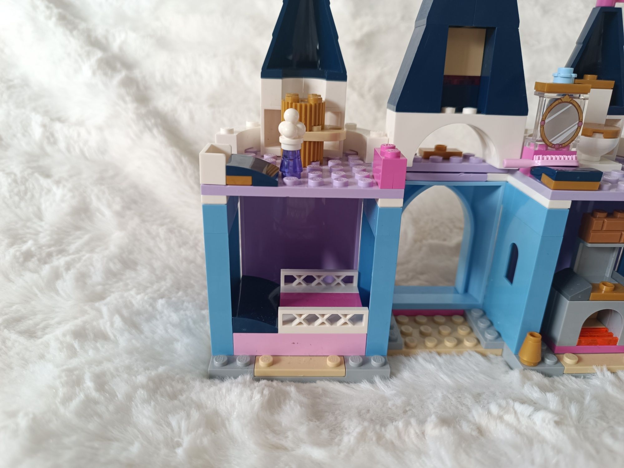 Klocki LEGO Friends Disney 43178 przyjęcie w zamku Kopciuszka