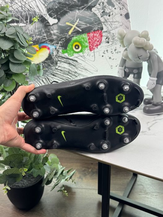 Бутси копочки Nike Phantom 44.5 розмір Е6460