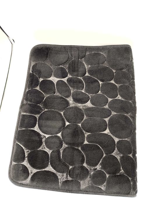 Mata łazienkowa antypoślizgowa czarna z pamięcią kształtu 43x61 cm