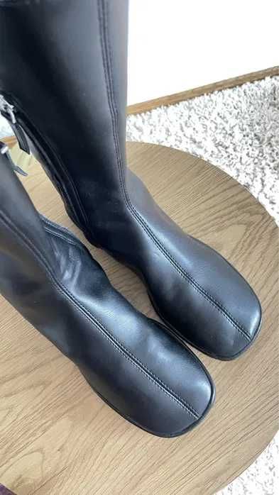 Сапоги Zara из натуральной кожи, внутри замш осенние