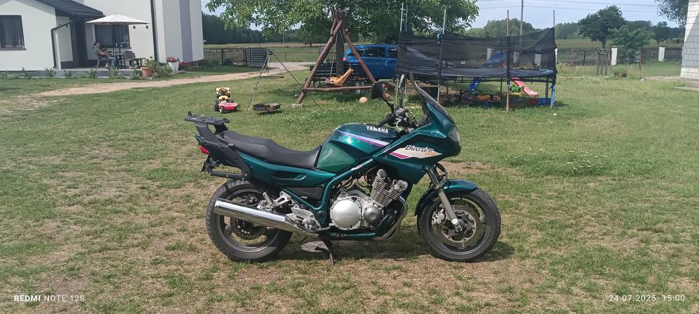 Motor Yamaha 900