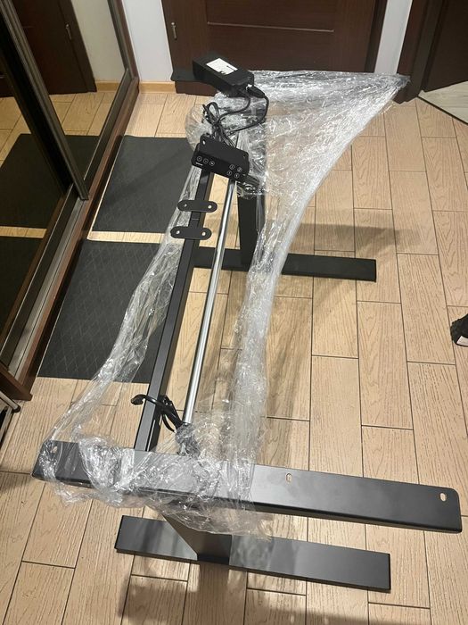 Elektryczny stelaż do biurka