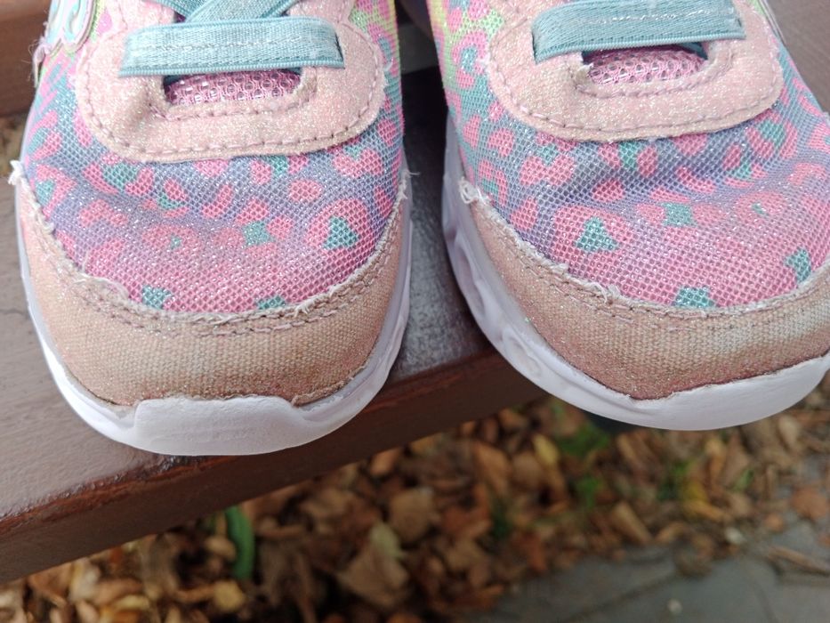 Wygodne i piękne Skechers-idealne dla księżniczki