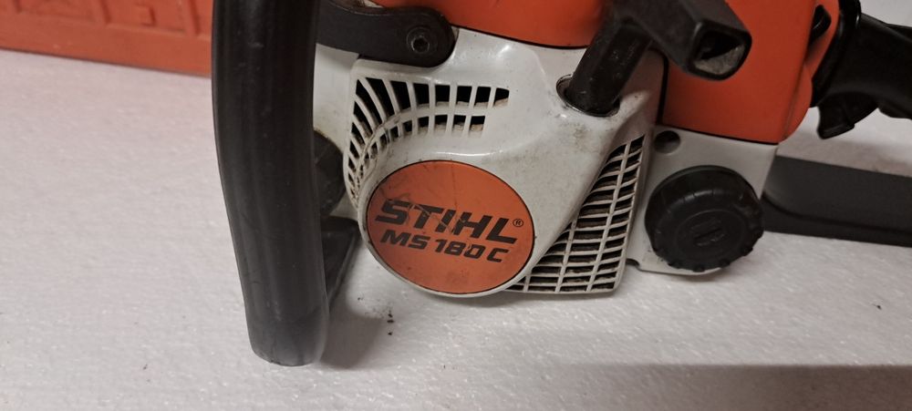 Piła spalinowa Stihl MS 180C
Piła spalino