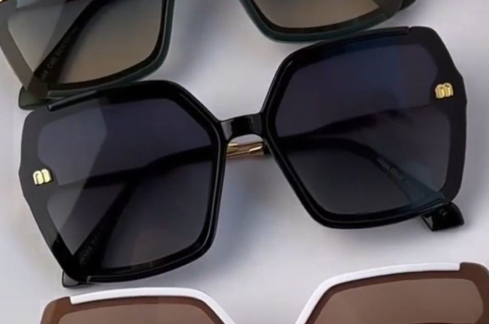 Очки солнцезащитные Miu Miu