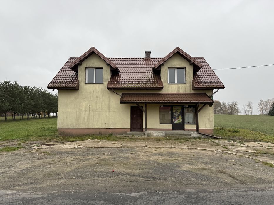 Budynek usługowo-mieszkalny – Wólka Ostrożeńska, przy trasie S17