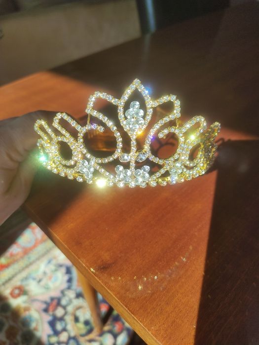Tiara Coroa Dourada Brilhantes Noiva
