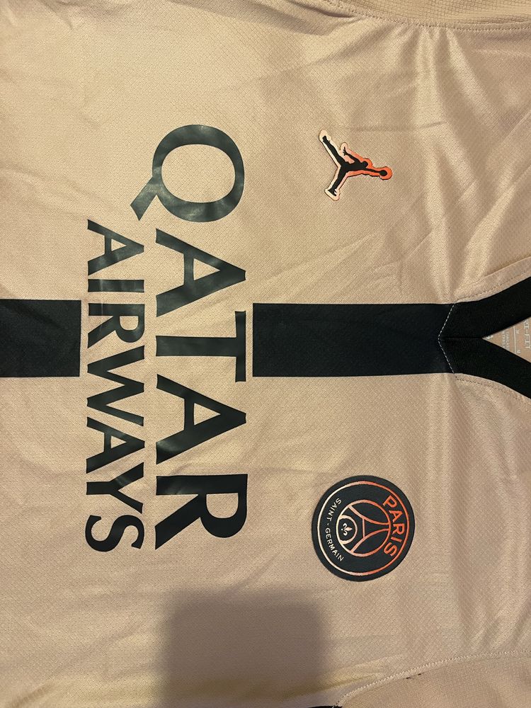 Camisola PSG, rosa e preta