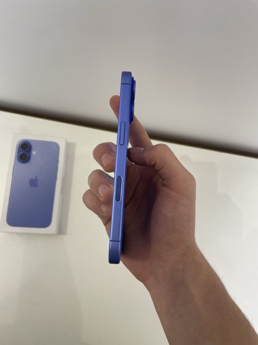 iPhone 16 128 гб