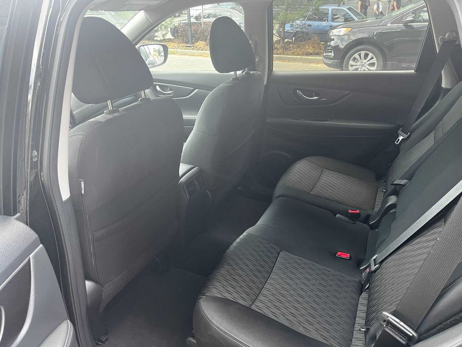 Nissan Rogue SV 2018 Midnight Edition, ціла безпека.
