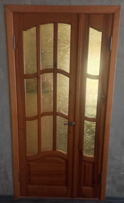 Двері міжкімнатні дерев"яні в сборі