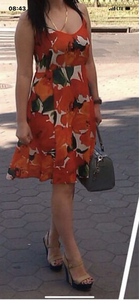 Платье Zara 100 грн