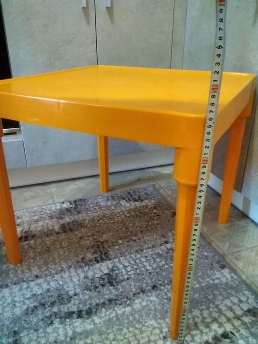 Продам дитячий стол i стiльчик стан нового