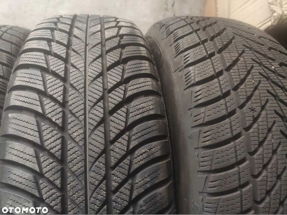 Opony zimowe 2szt. -205/60R16 96H Bridgestone Blizzak LM001