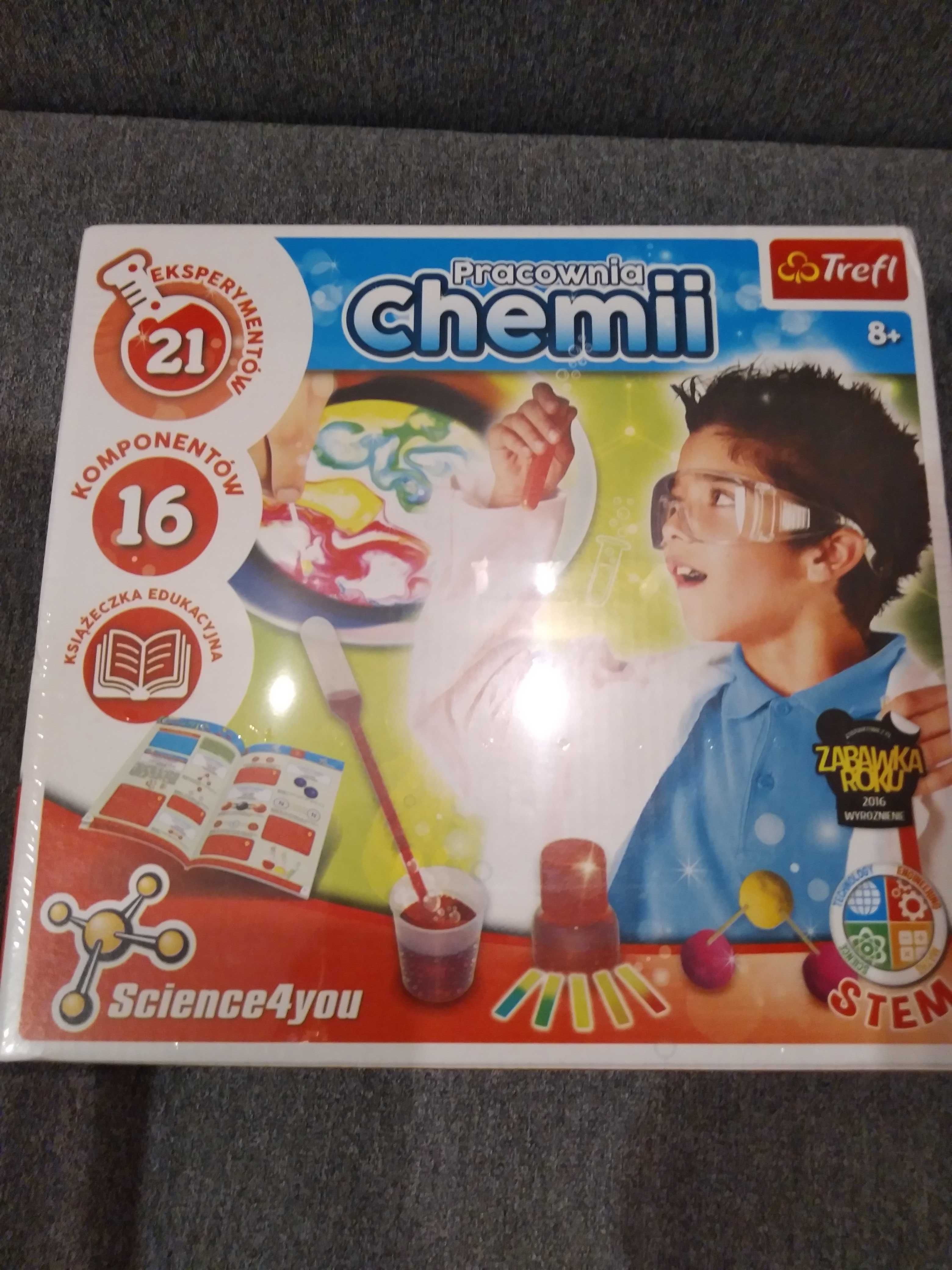 Pracownia chemii .Trefl 8+